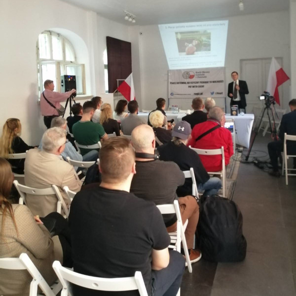 Debata pt. Przyszłość gotówki, czyli po co nam monety i banknoty